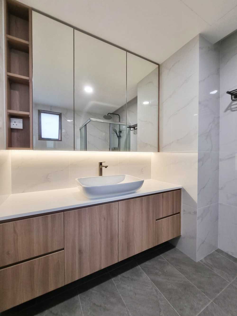 Scandinavian Bathroom with Mirror and Storage Cabinets