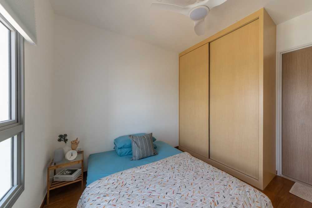 Asian Bedroom with Wardrobe and Ceiling Fan