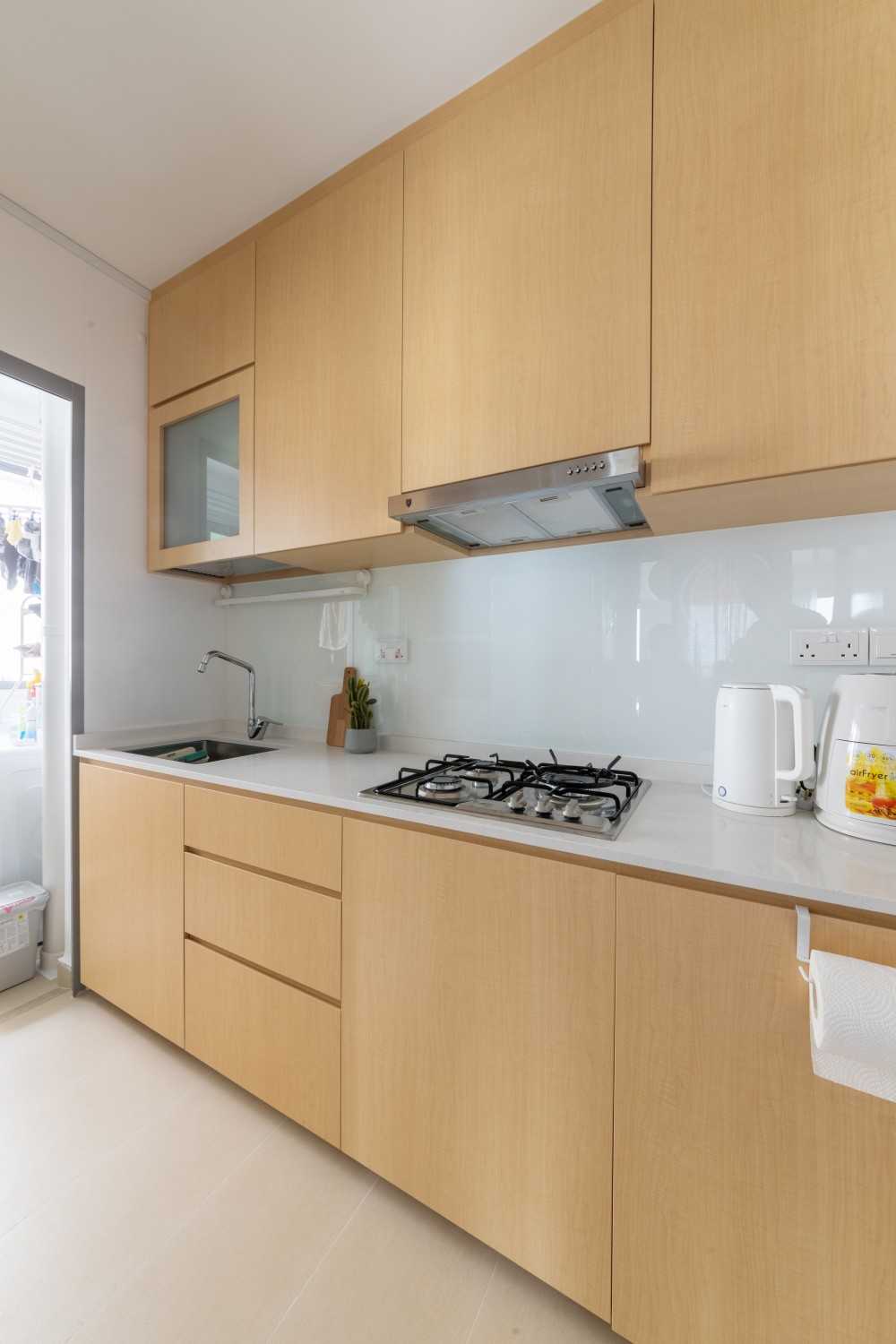 Asian Kitchen with Kitchen Backsplash and Kitchen Accessories