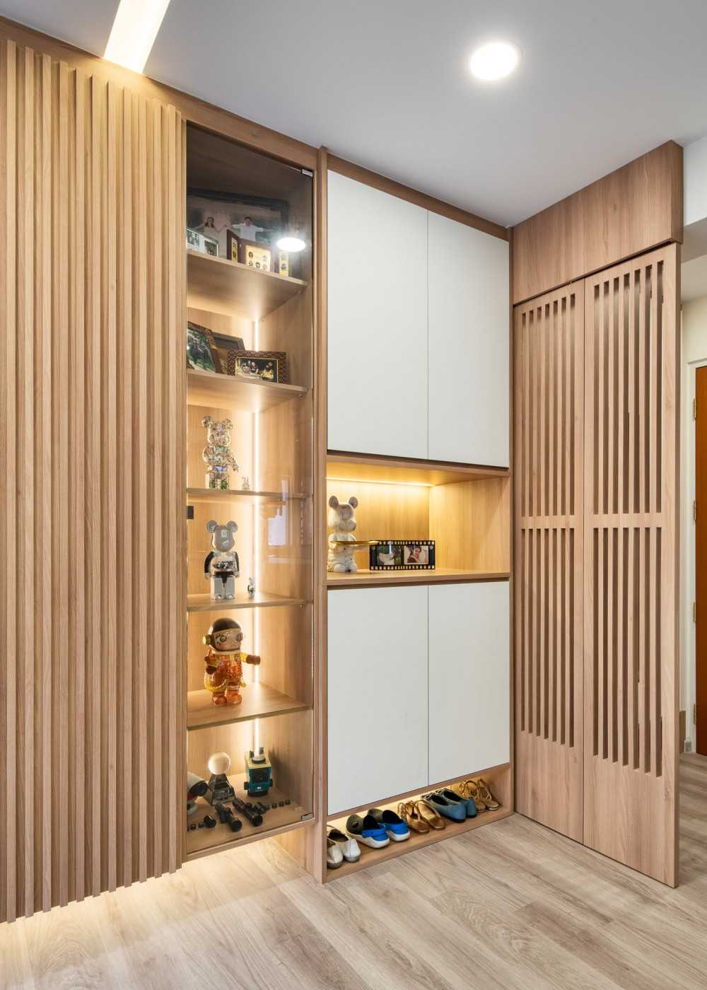 Scandinavian Entryway with Seating Bench and Shoe Rack