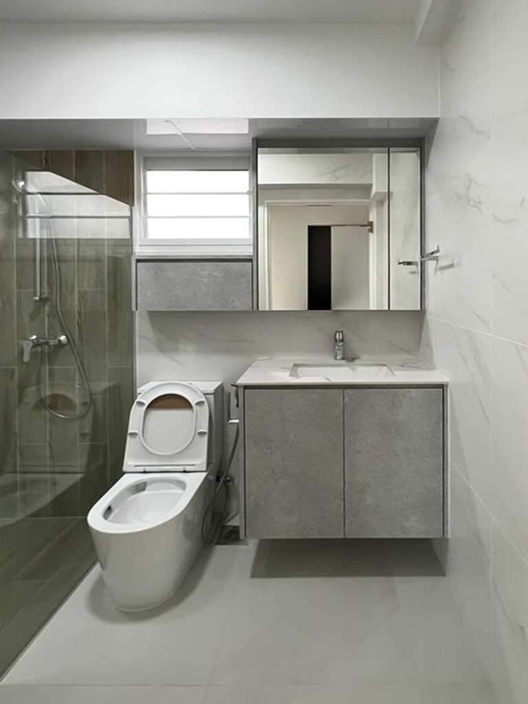 Scandinavian Bathroom with Mirror and Shower Screen