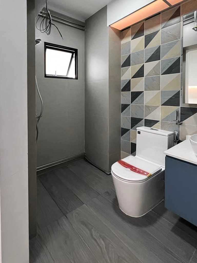 Scandinavian Bathroom with Window Grille and Bathroom Storage