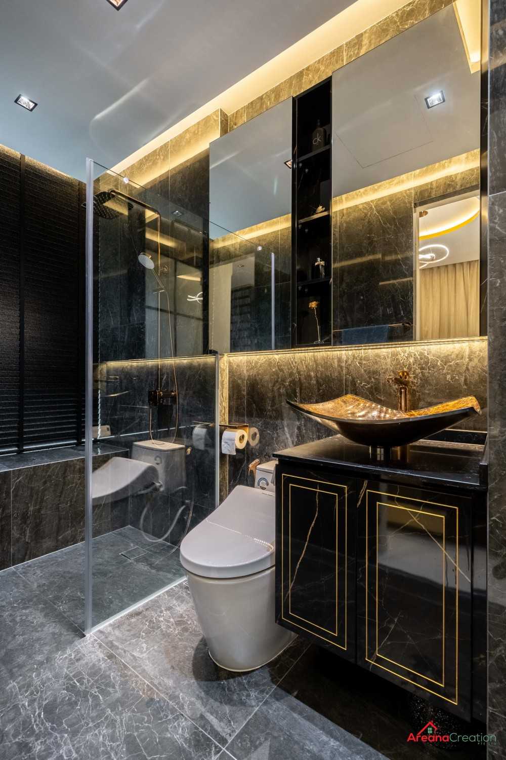 Modern Bathroom with Homogeneous Tiles and Mirror