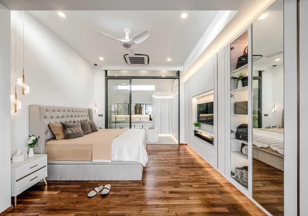 Minimalist Bedroom with Ceiling Light and Queen Bed