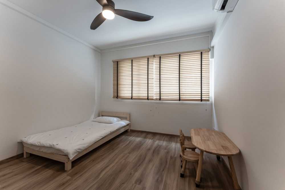 Scandinavian Bedroom with Vinyl Flooring and Flooring