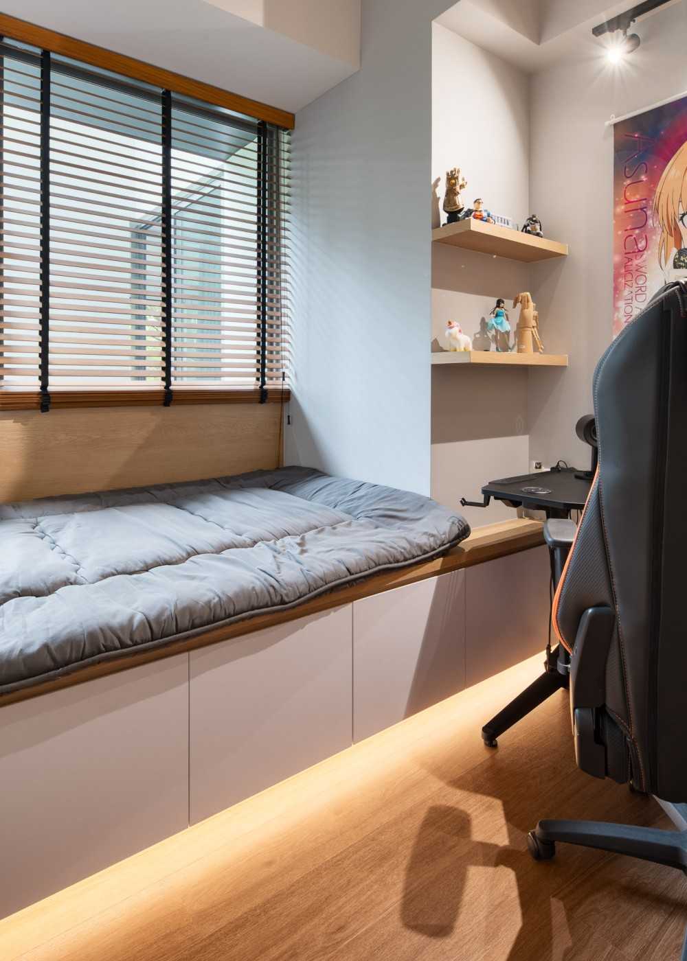 Contemporary Bedroom with Platform Bed and Vinyl Flooring