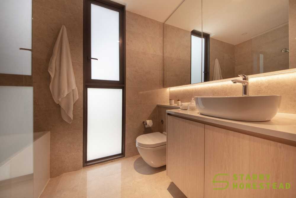 Modern Bathroom with Mirror and Vanity Counter