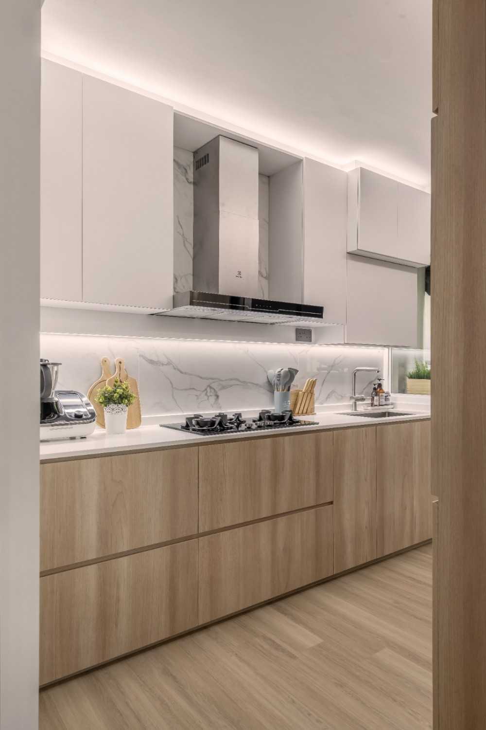 Scandinavian Kitchen with Kitchen Window and Mosaic