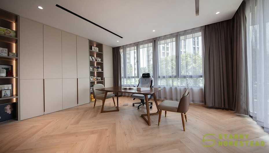 Modern Study with Vinyl Flooring and Flooring