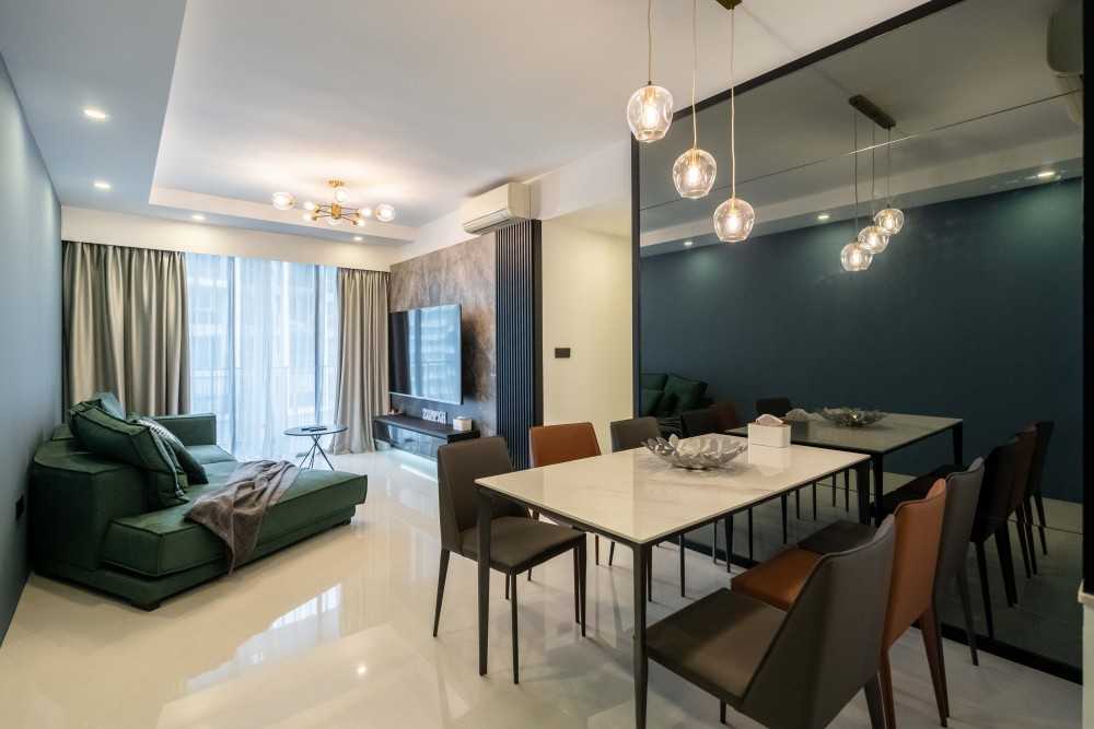 Modern Living Room with Vinyl Flooring and Homogeneous Tiles