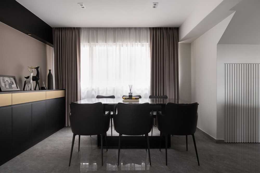 Modern Dining Room with Downlights and Dining Table