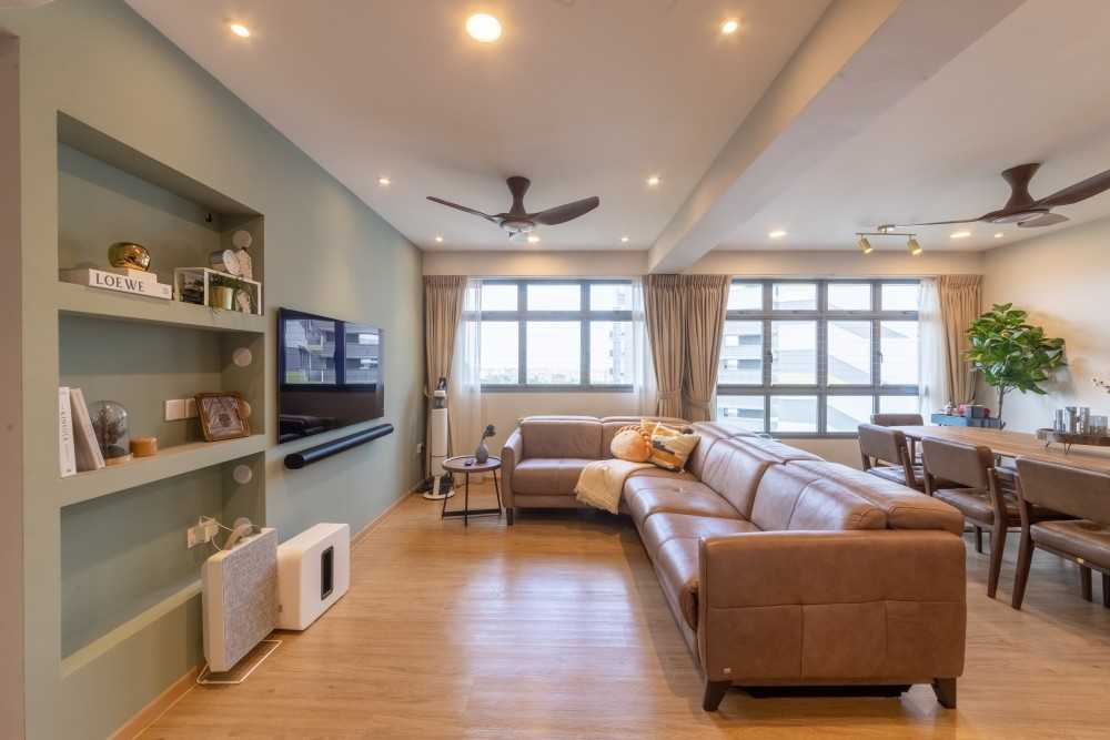 Modern Living Room with Ceiling Light and Ceiling Fan