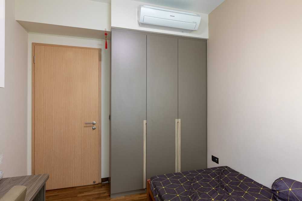 Contemporary Bedroom with Vinyl Flooring and Wood Flooring