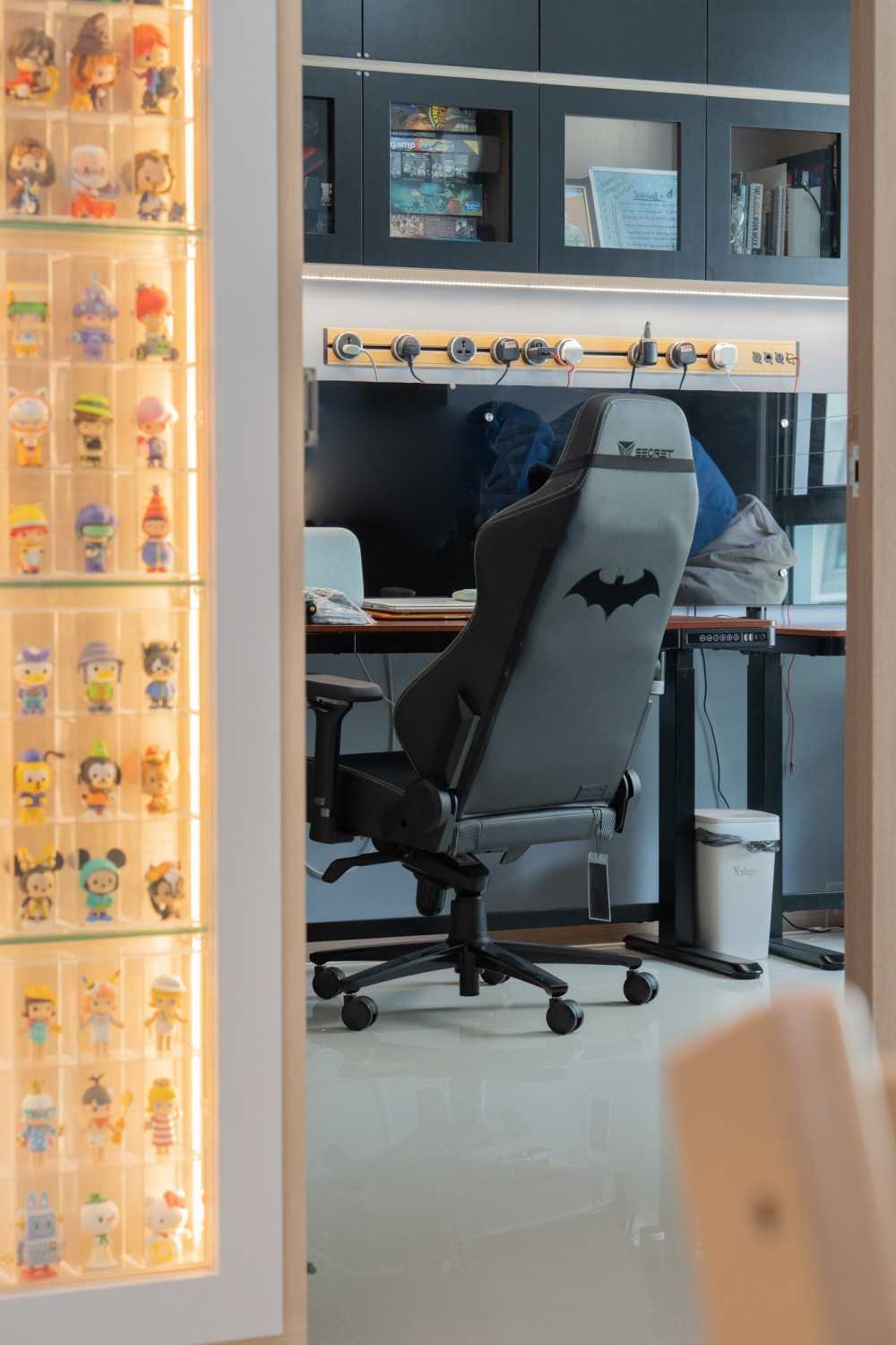 Scandinavian Study with Desk and Shelving Units