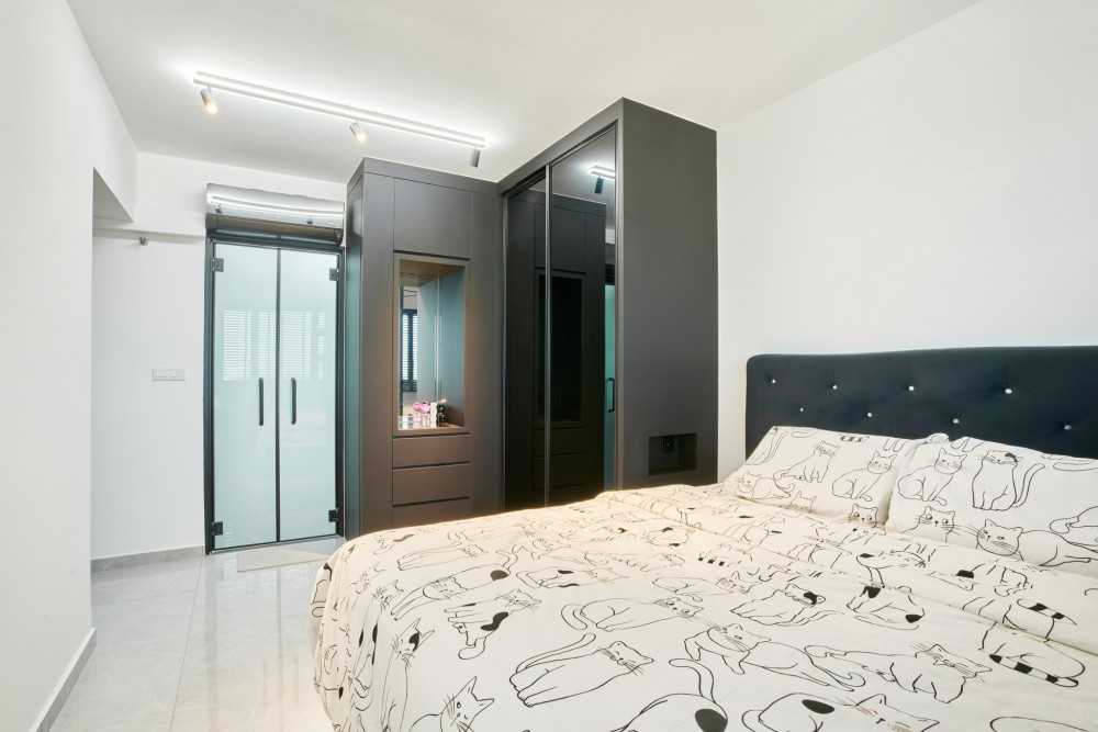 Modern Bedroom with Wardrobe and Sliding Wardrobe