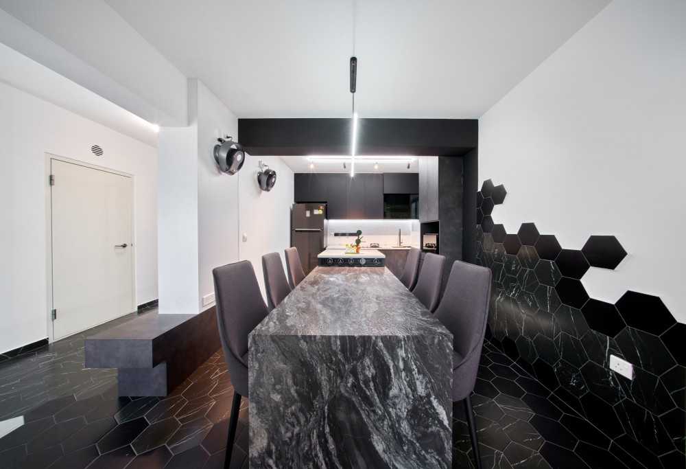 Modern Dining Room with Dining Table and Dining Chairs