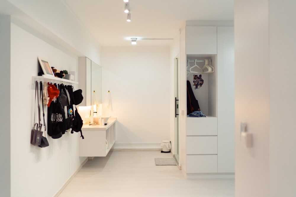 Minimalist Bedroom with Drop Light and Ceiling Light