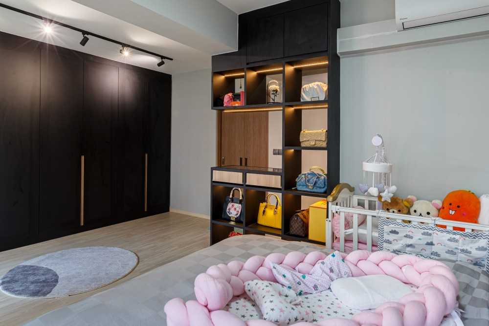 Modern Bedroom with Vinyl Flooring and Wardrobe