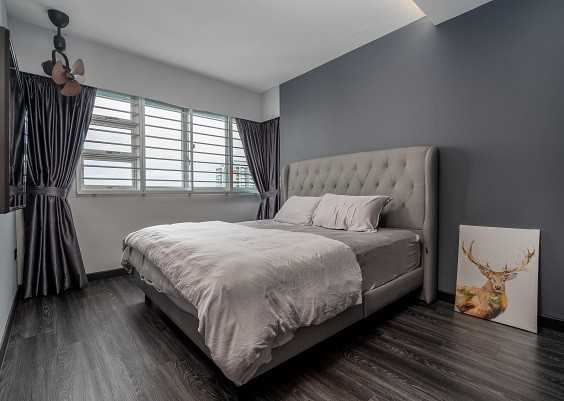 Modern Bedroom with Vinyl Flooring and Cove Lighting