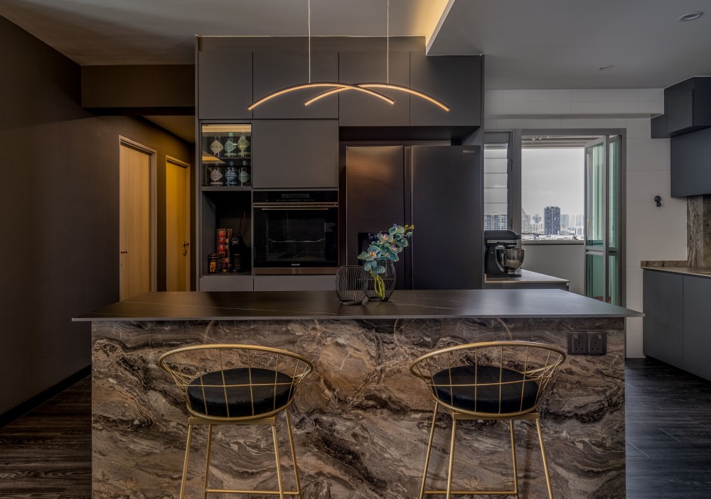 Modern Kitchen with Countertop and Open Kitchen