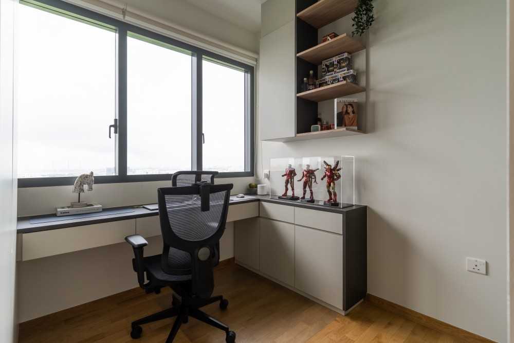 Minimalist Office with Bookshelf and Desk