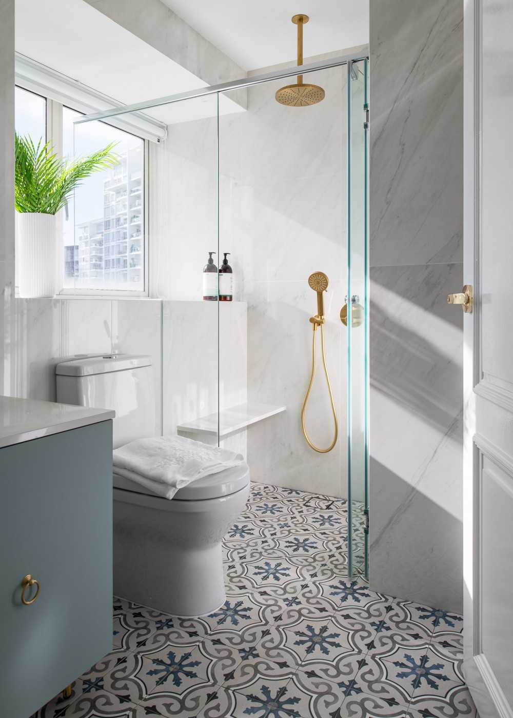 Modern Bathroom with Mirror and Shower Screen