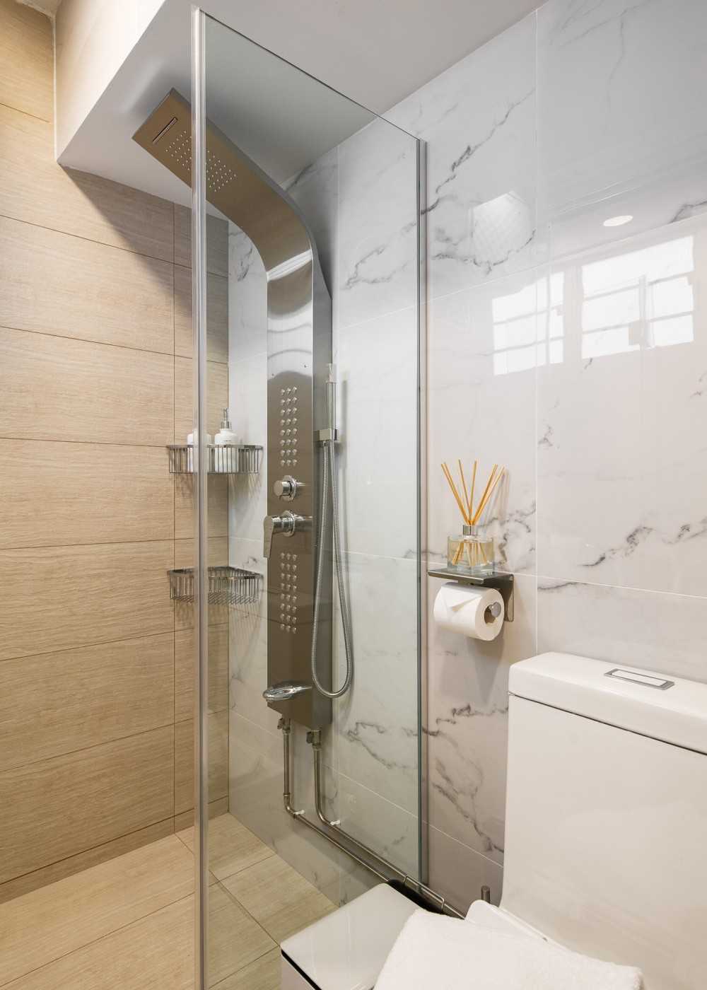 Scandinavian Bathroom with Mirror and Rainshower