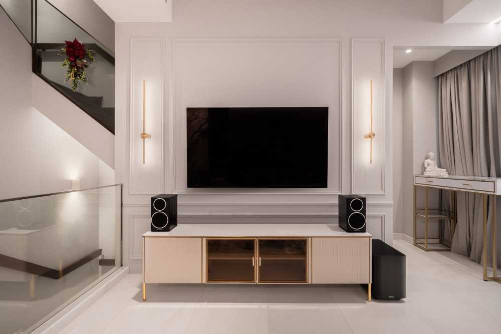Modern Living Room with Countertop and TV Console