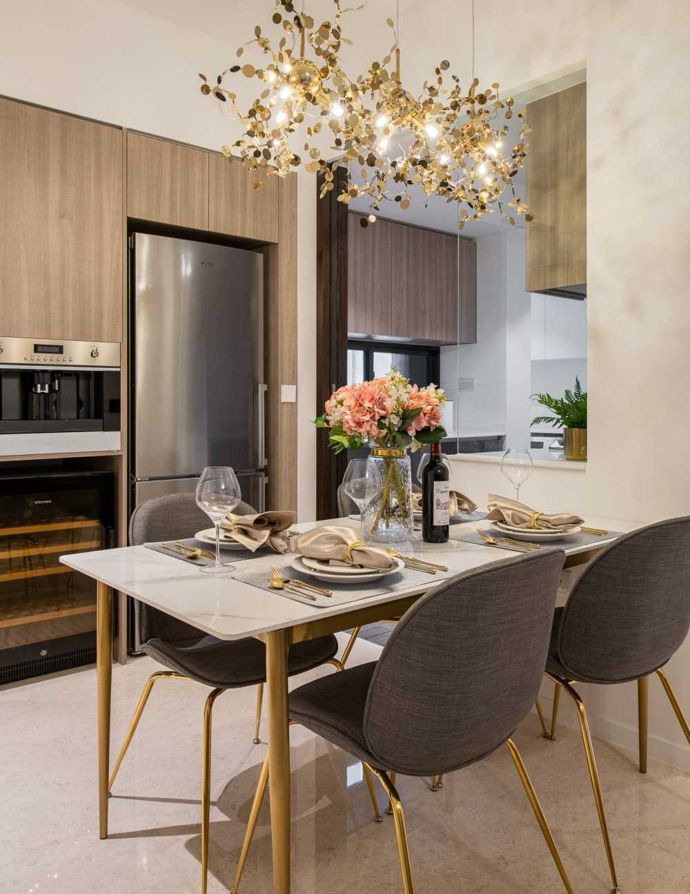 Modern Dining Room with Chandelier and Dining Table