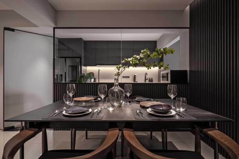 Modern Dining Room with Dining Table and Dining Chairs