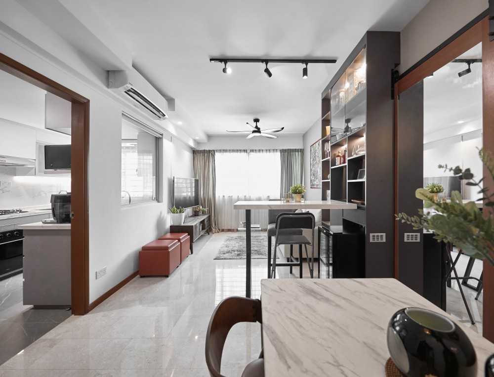 Contemporary Living Room with Bookshelf and Countertop