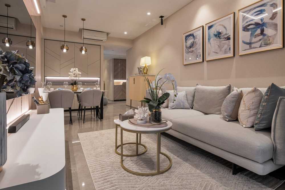Modern Living Room with Marble Floor and Mirror