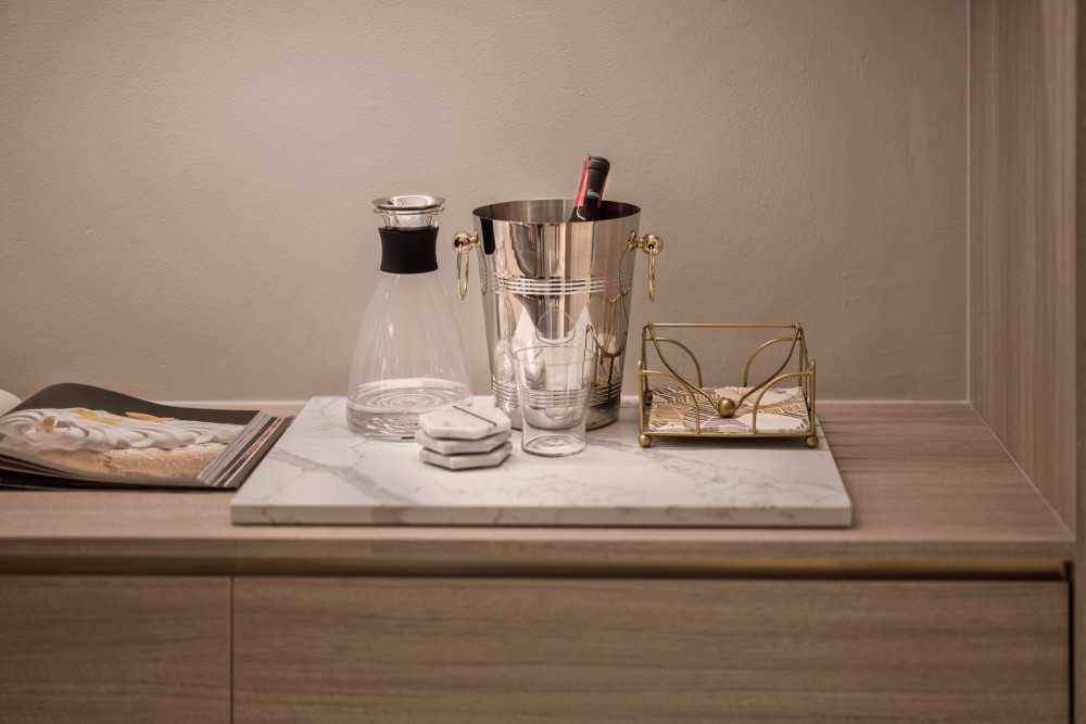 Modern Kitchen with Kitchen Island and Cupboard