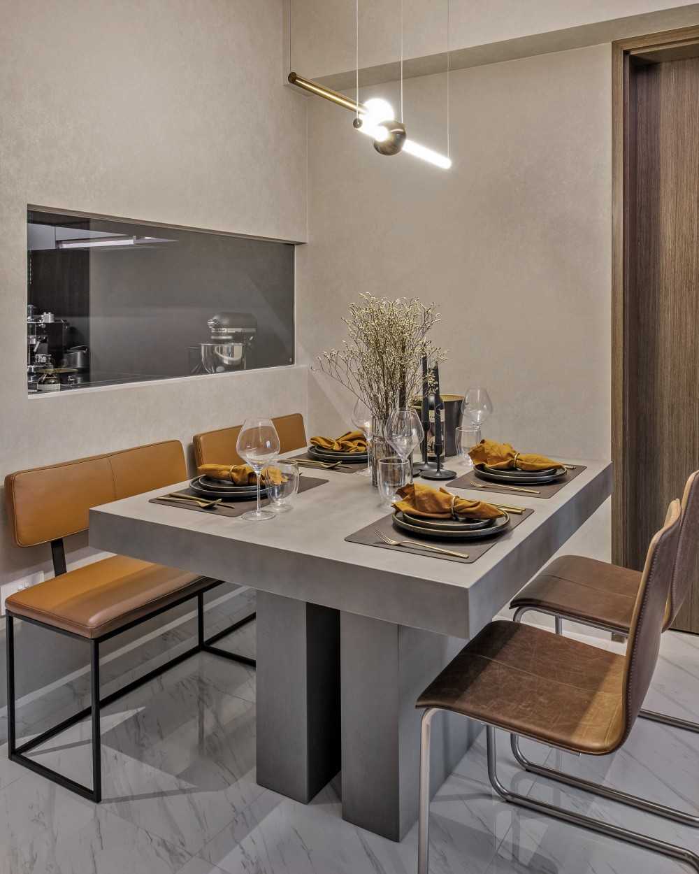 Modern Dining Room with Dining Table and Dining Chairs