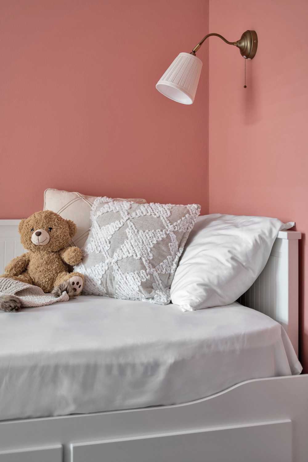 Modern Kids Room with Bookshelf and Built-in Bed