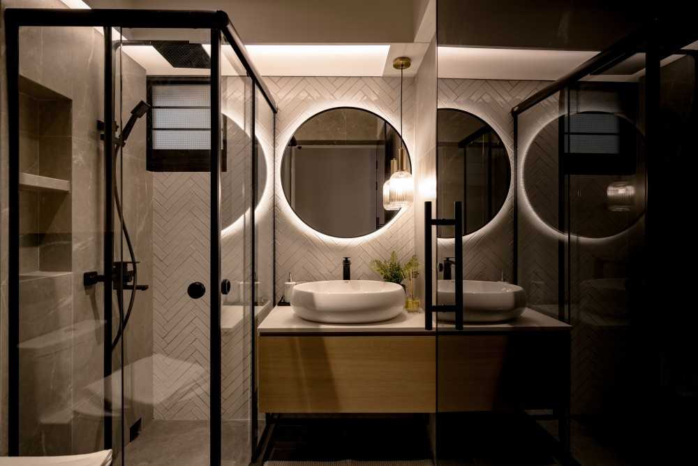 Contemporary Bathroom with Countertop and Mirror