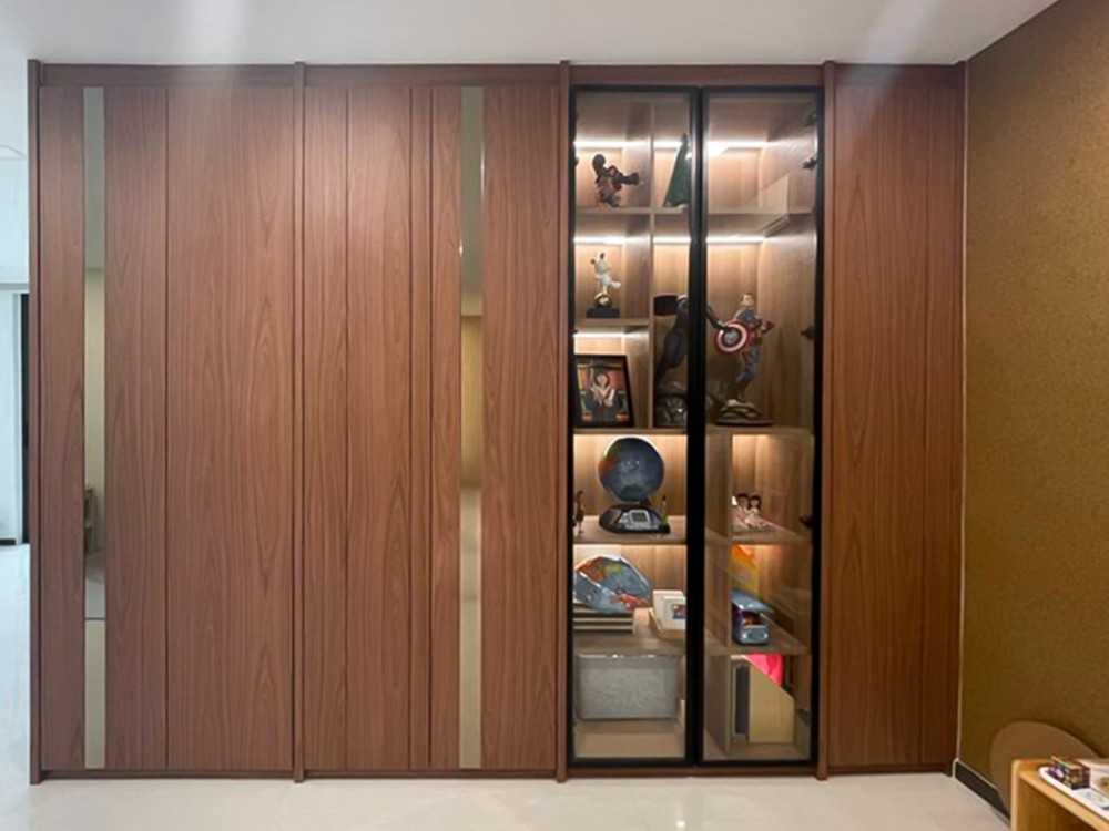 Modern Bedroom with Wardrobe and Storage Cabinets
