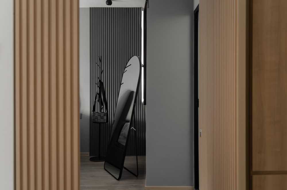 Scandinavian Entryway with Mirror and Wall Mirror