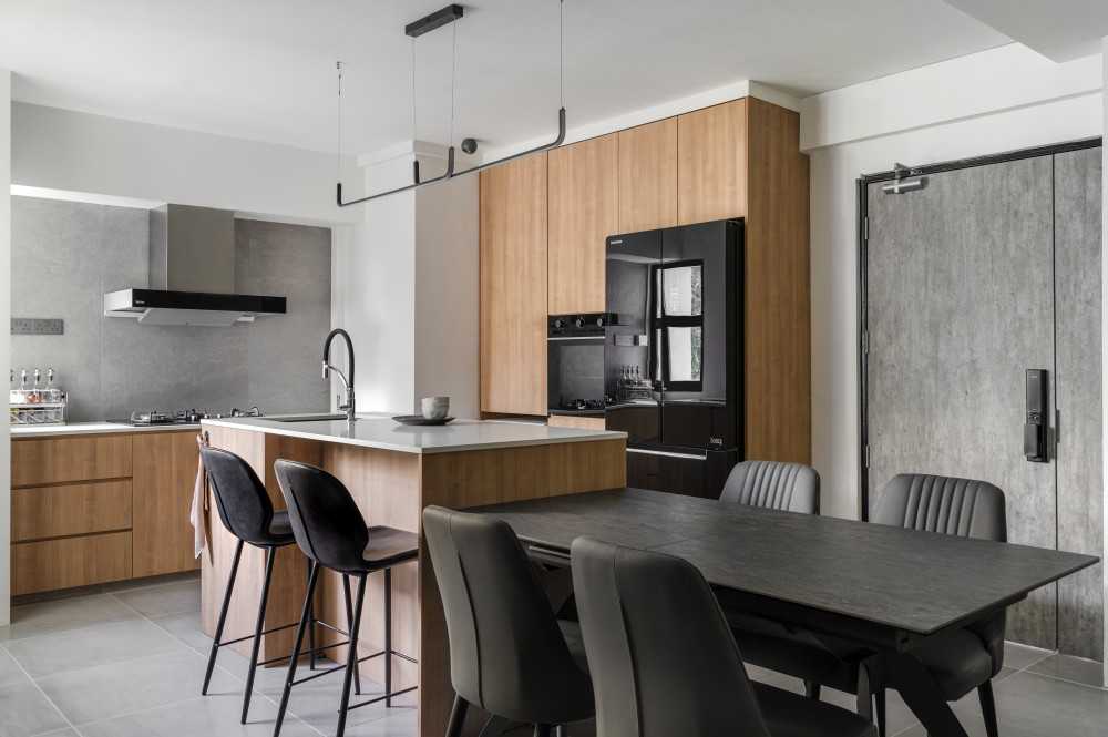 Scandinavian Dining Room with Drop Light and Kitchen Island