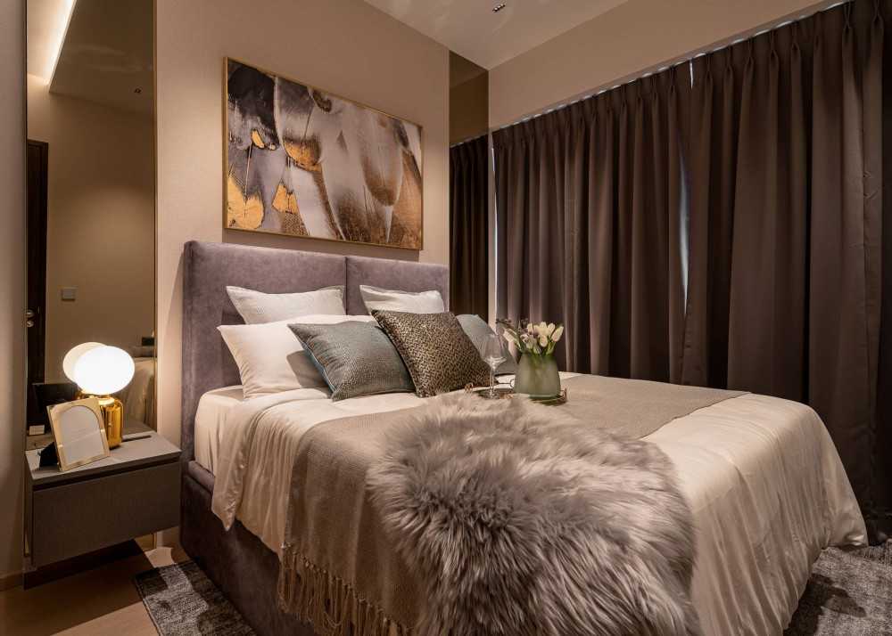 Modern Bedroom with Wardrobe and Sliding Wardrobe