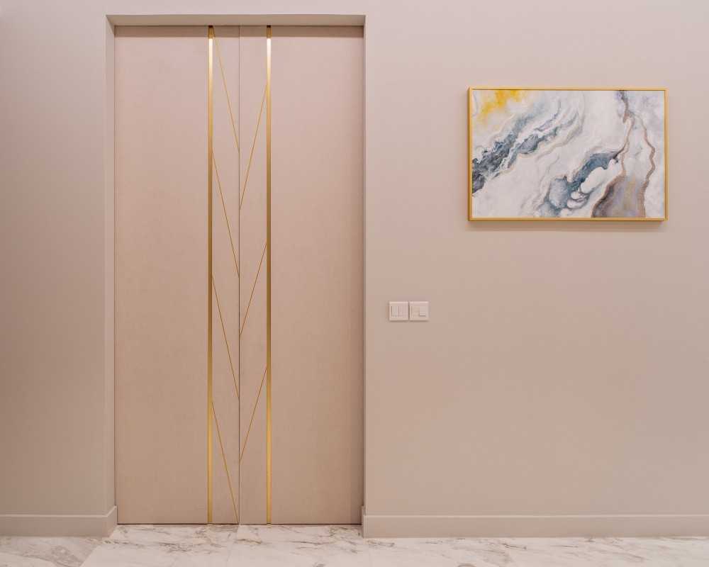 Modern Entryway with Mirror and Shoe Rack