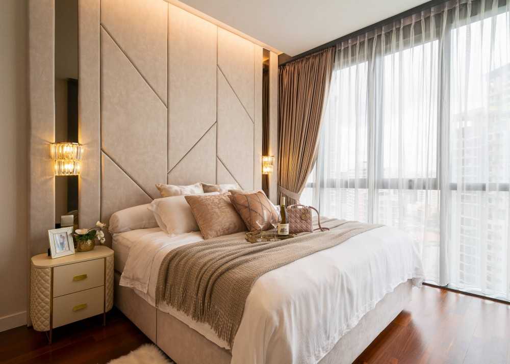 Modern Bedroom with Built-in Bed and Bedside Table