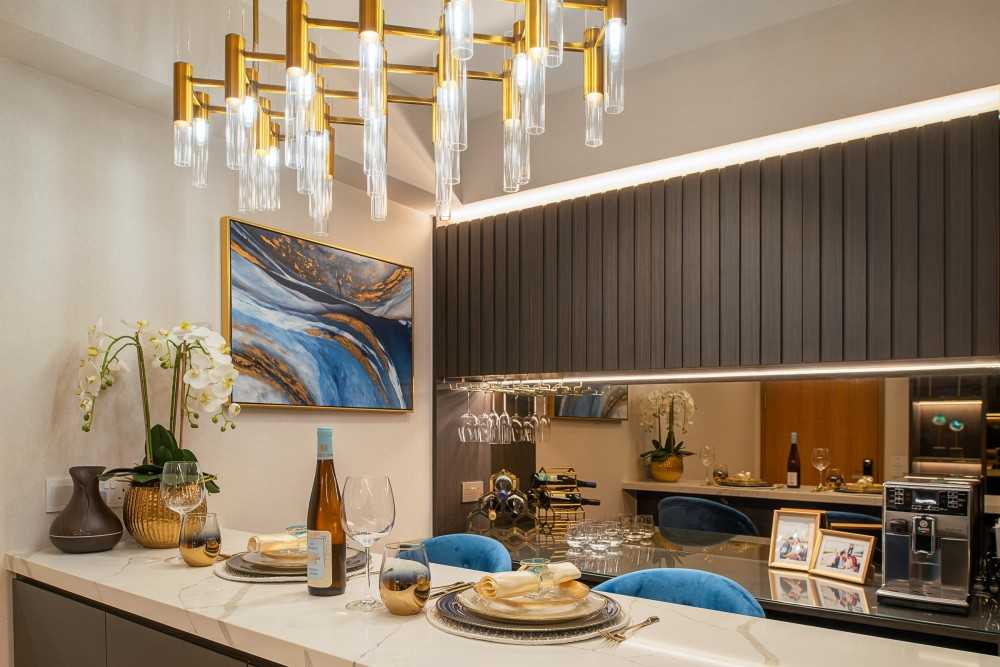 Modern Kitchen with Kitchen Island and Open Kitchen