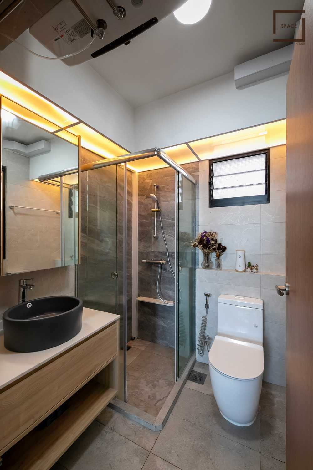 Contemporary Bathroom with Mirror and Shower Screen