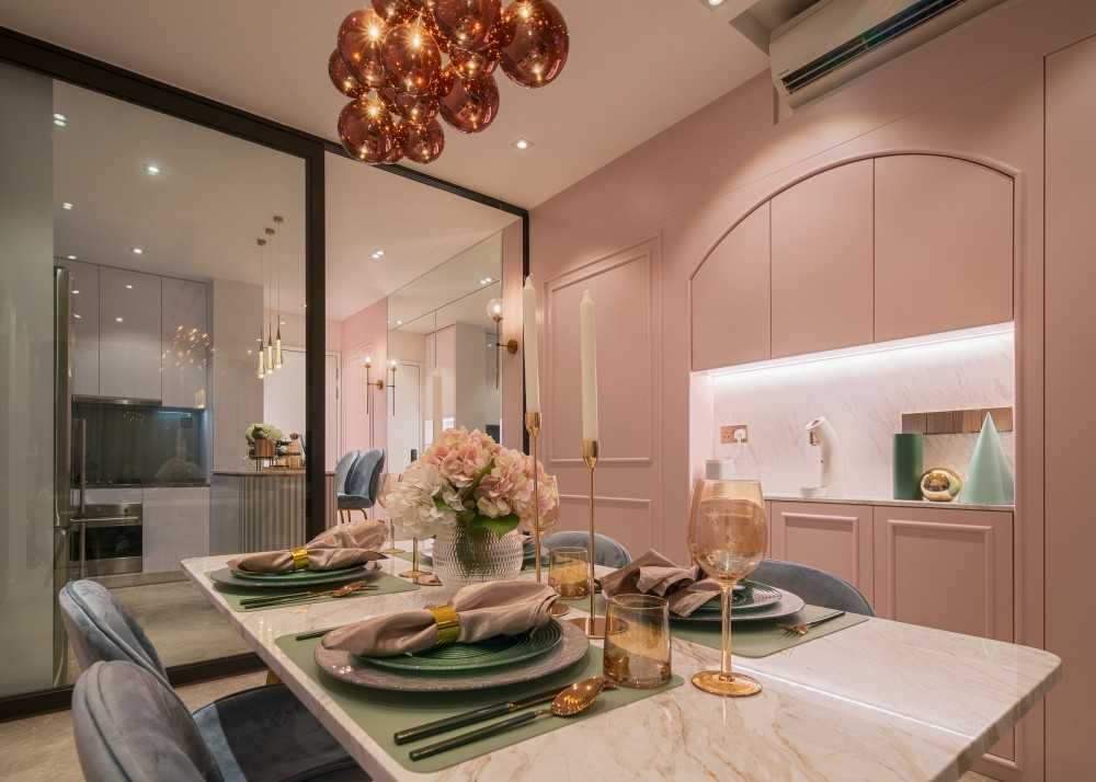 Modern Dining Room with Dining Table and Dining Chairs
