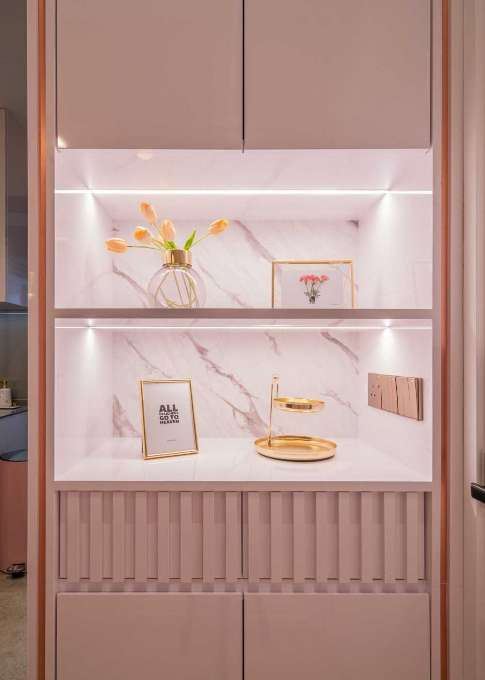 Modern Entryway with Mirror and Seating Bench
