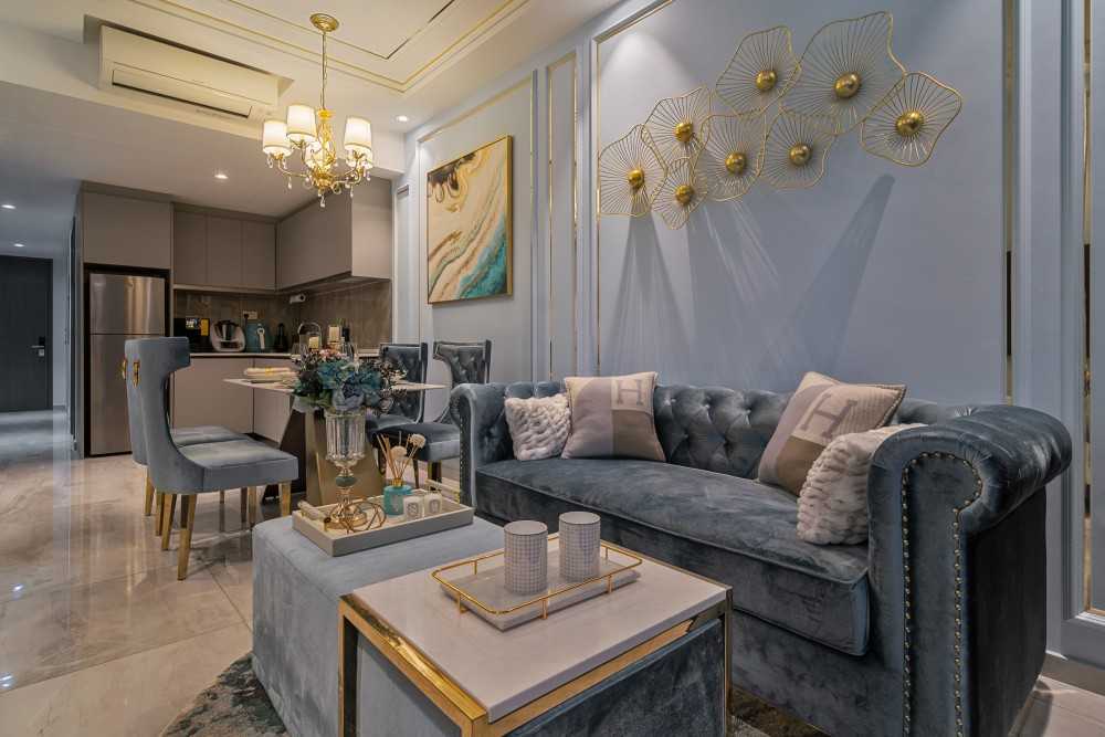 Modern Living Room with Feature Wall and Sofa
