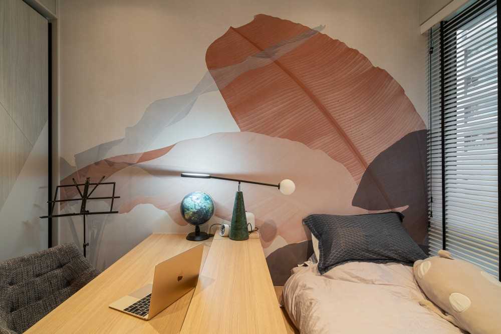 Modern Kids Room with Platform Bed and Built-in Bed