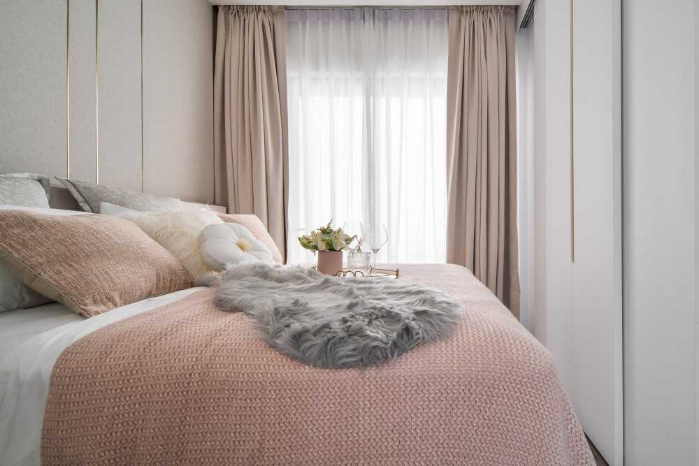 Modern Bedroom with Cove Lighting and Built-in Bed