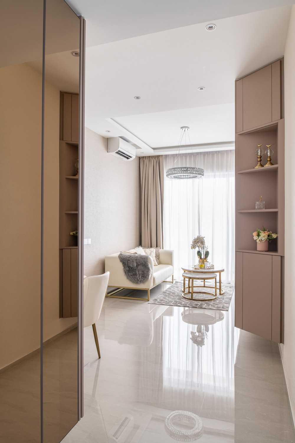 Modern Entryway with Mirror and Seating Bench